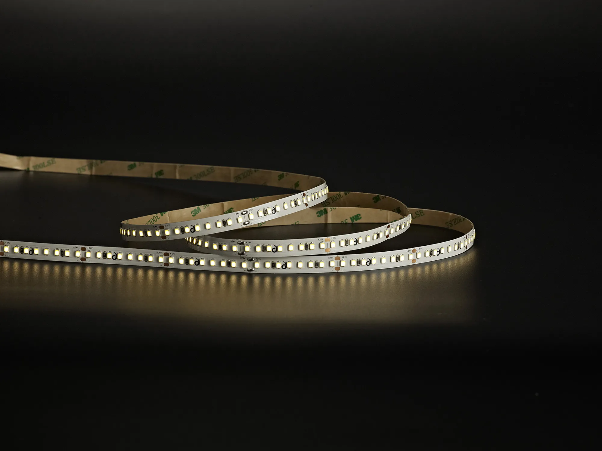 Axios Pro 24V IP20 12W/m 2835 160LED/m Strip Lighting Dlux IP20 Strip
